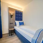 Zentrum Hotel 2*