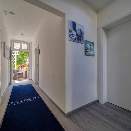 فندق Zentrum شتاده