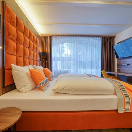 Zentrum 2* Штаде