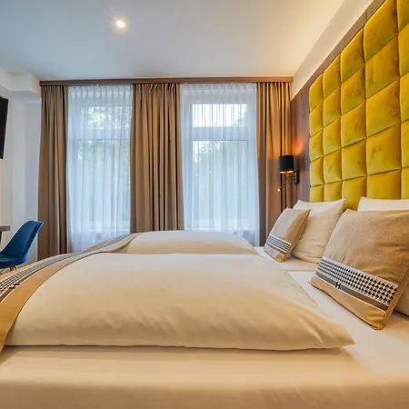Hotel Zentrum 2*