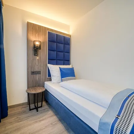 Zentrum Hotel 2*