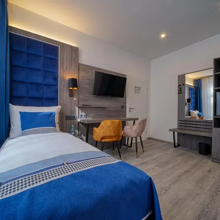 فندق Zentrum شتاده