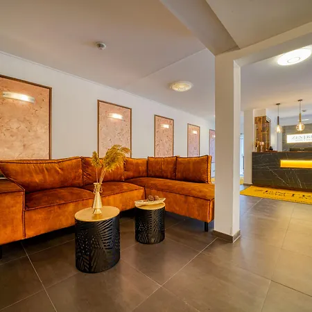 فندق Zentrum شتاده