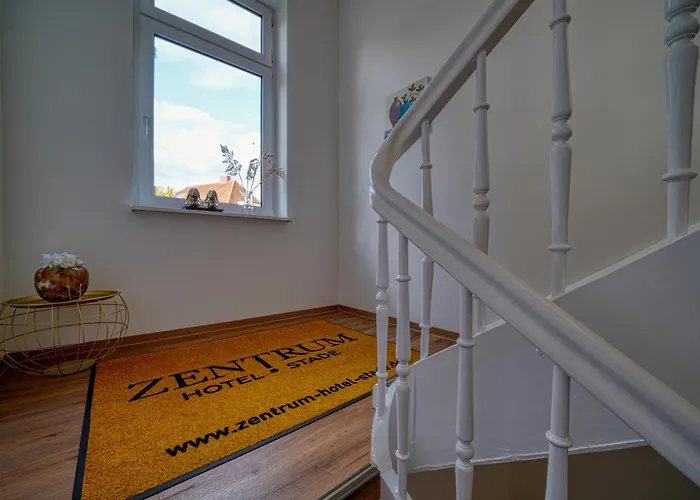 Zentrum Отель Штаде