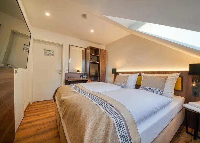 Zentrum 2* Штаде