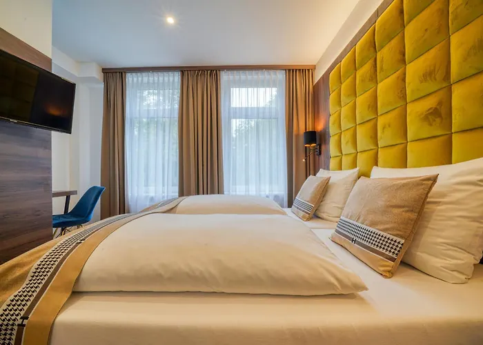 Отель Zentrum 2*