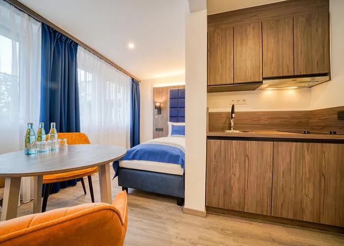 Отель Zentrum 2*