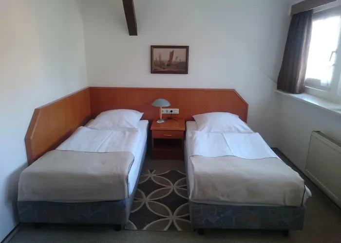 Отель Zentrum Штаде