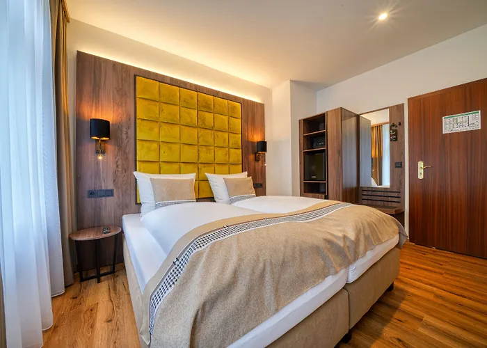 Zentrum Szálloda 2*